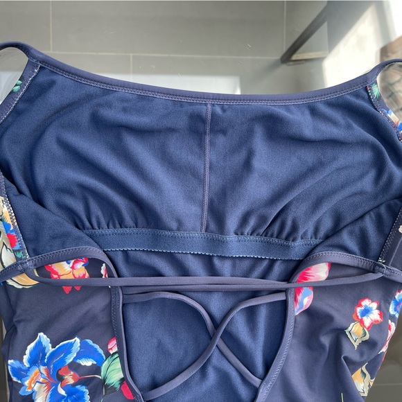 Johnny Was NEW swimsuit - Picture 5 of 6